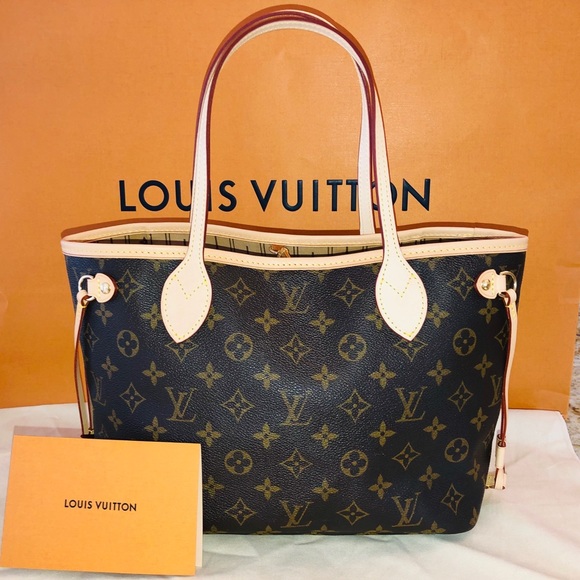 Louis Vuitton Handbags - Authentic Louis Vuitton Monogram Neverfull PM Bag